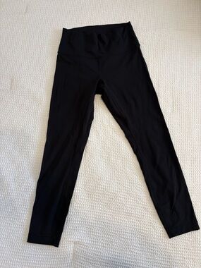 lululemon athletica Black Wunder Under High-Rise Leggings 25”, size 6